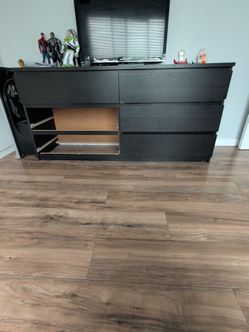 Black Dresser/ 1 night stand