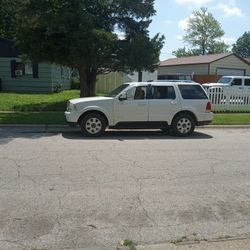 2005 Lincoln Aviator