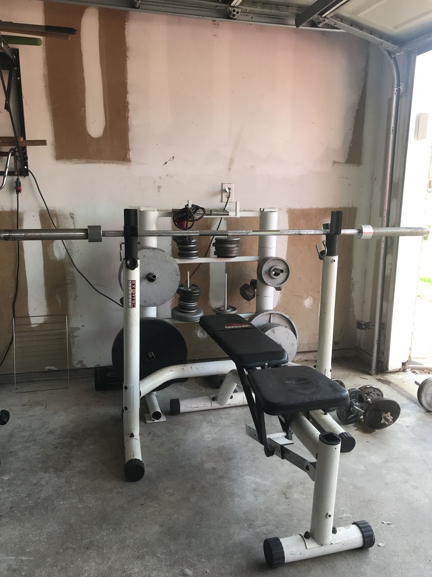 Bench Press and Squat rack