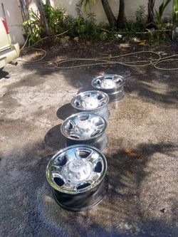 4 wheel for RAM 2500 excellent condition