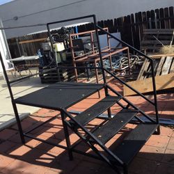 GET YOUR POOL STEPS OR FOR MOBILE HOME THEY ARE INDUSTRIAL STRENGTH HEAVY DUTY 