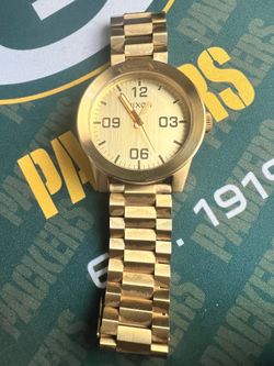 Nixon Watch