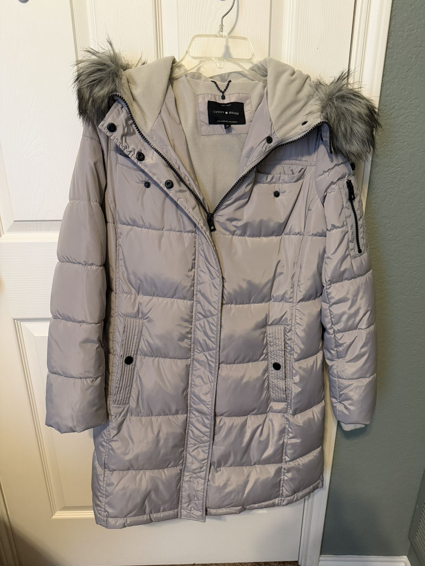 NEW Women’s Coat