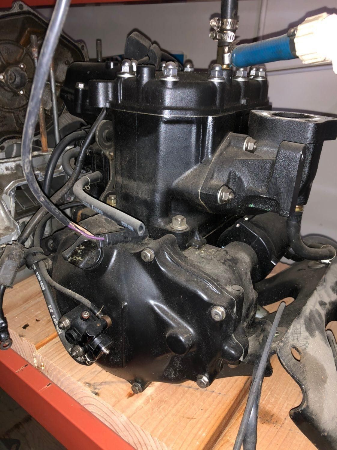 Kawasaki 650 2stroke motor