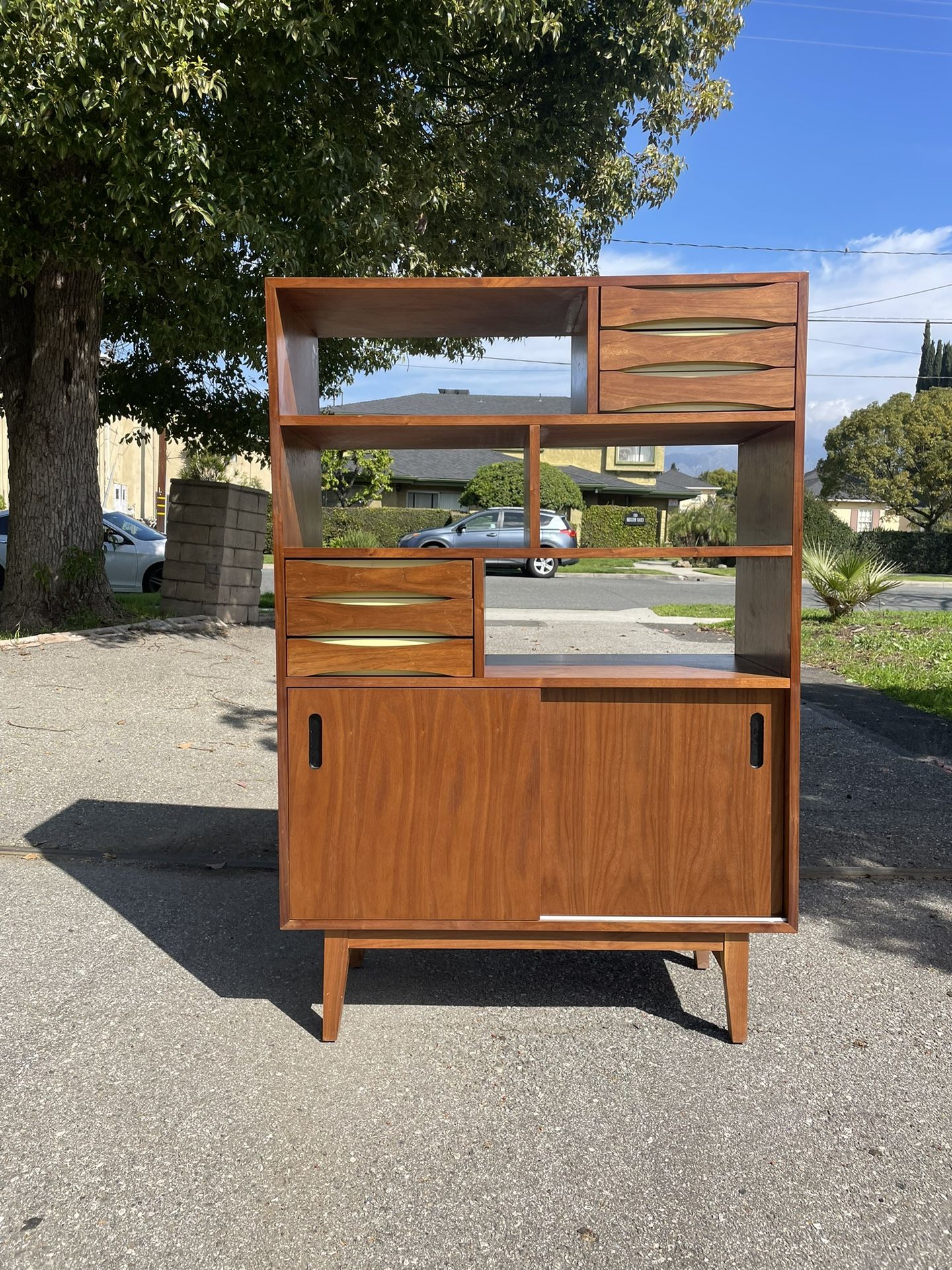  mid-century modern Bookshelf