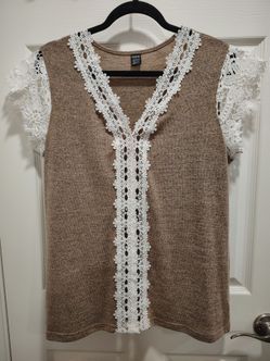 SHEIN Brown Lace Trim V-Neck Top Size XL