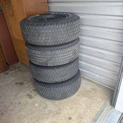 P265/70 R17