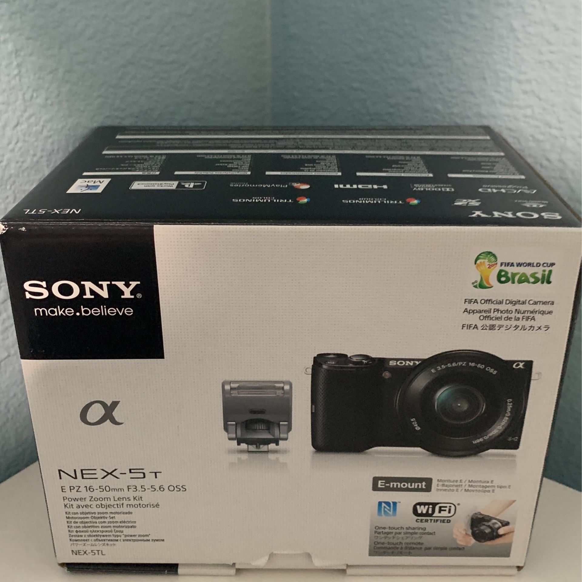 Sony NEX-5t 16-50mm Rare