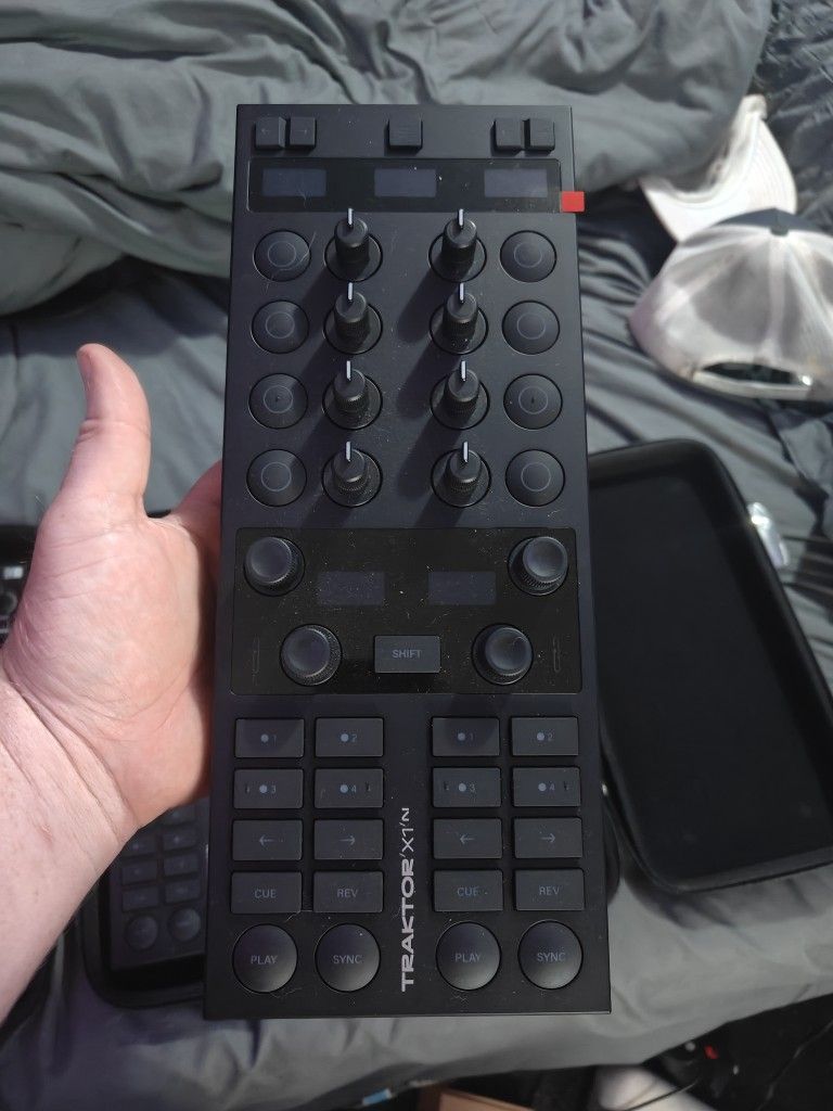 Native Instruments Traktor X1 Mk3