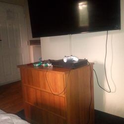 Xbox One X With Controller 