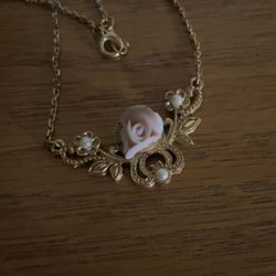 Vintage Rose Necklace 