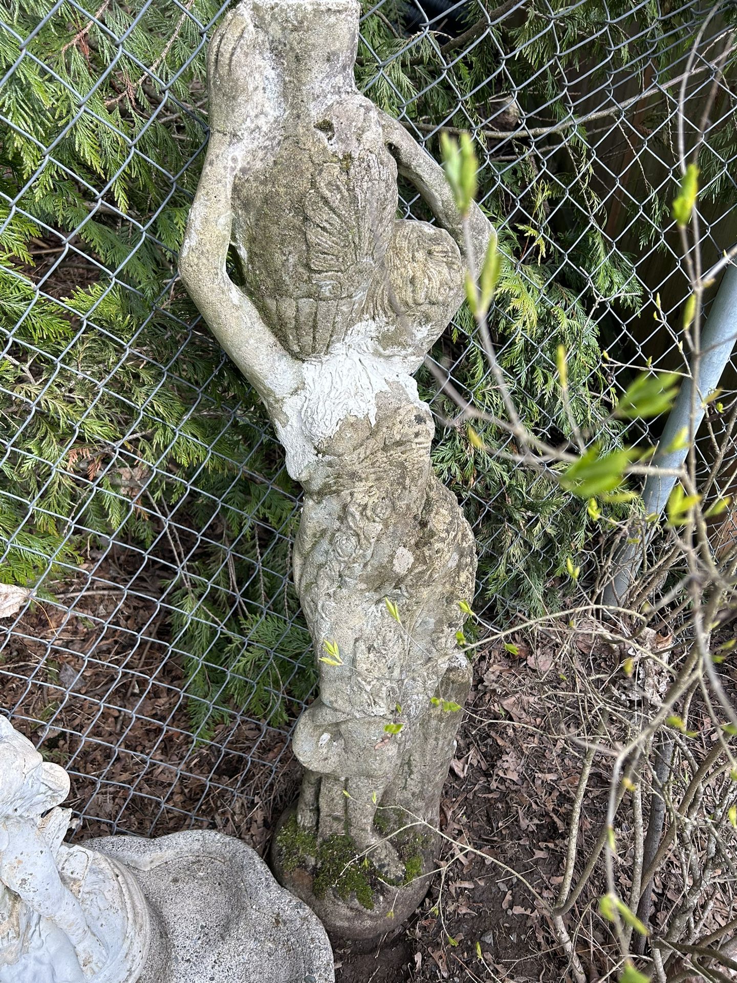 Yard Decoration Statue 