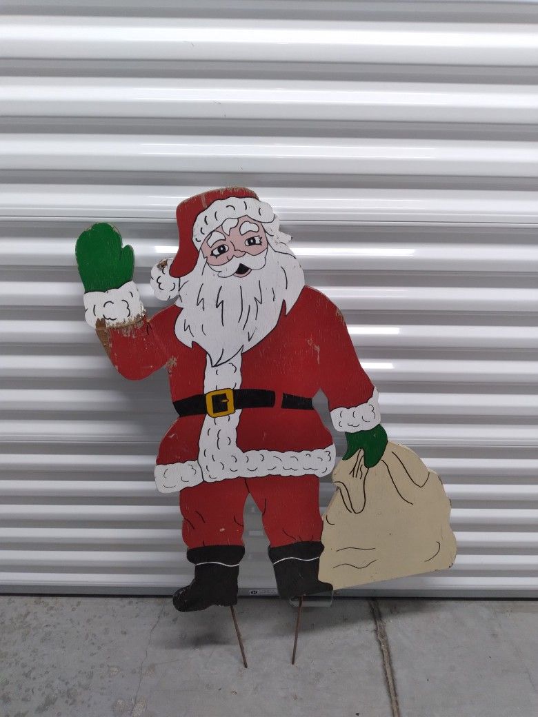 Wooden Santa Claus Lawn/Yard Decoration Free LOCAL DELIVERY AVAILABLE 