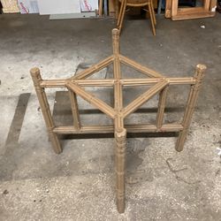 36” Base With 40” Glass Top Round