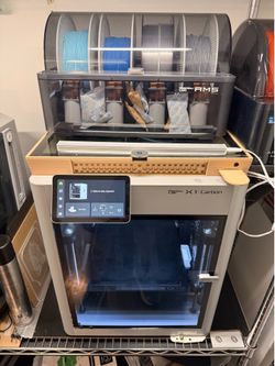 BambuLab X1C 3D printer, AMS and many extras