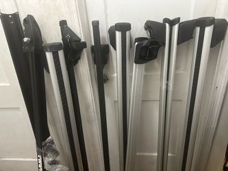 Roof rack cross bars