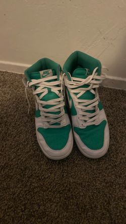retro hightop dunk green and white
