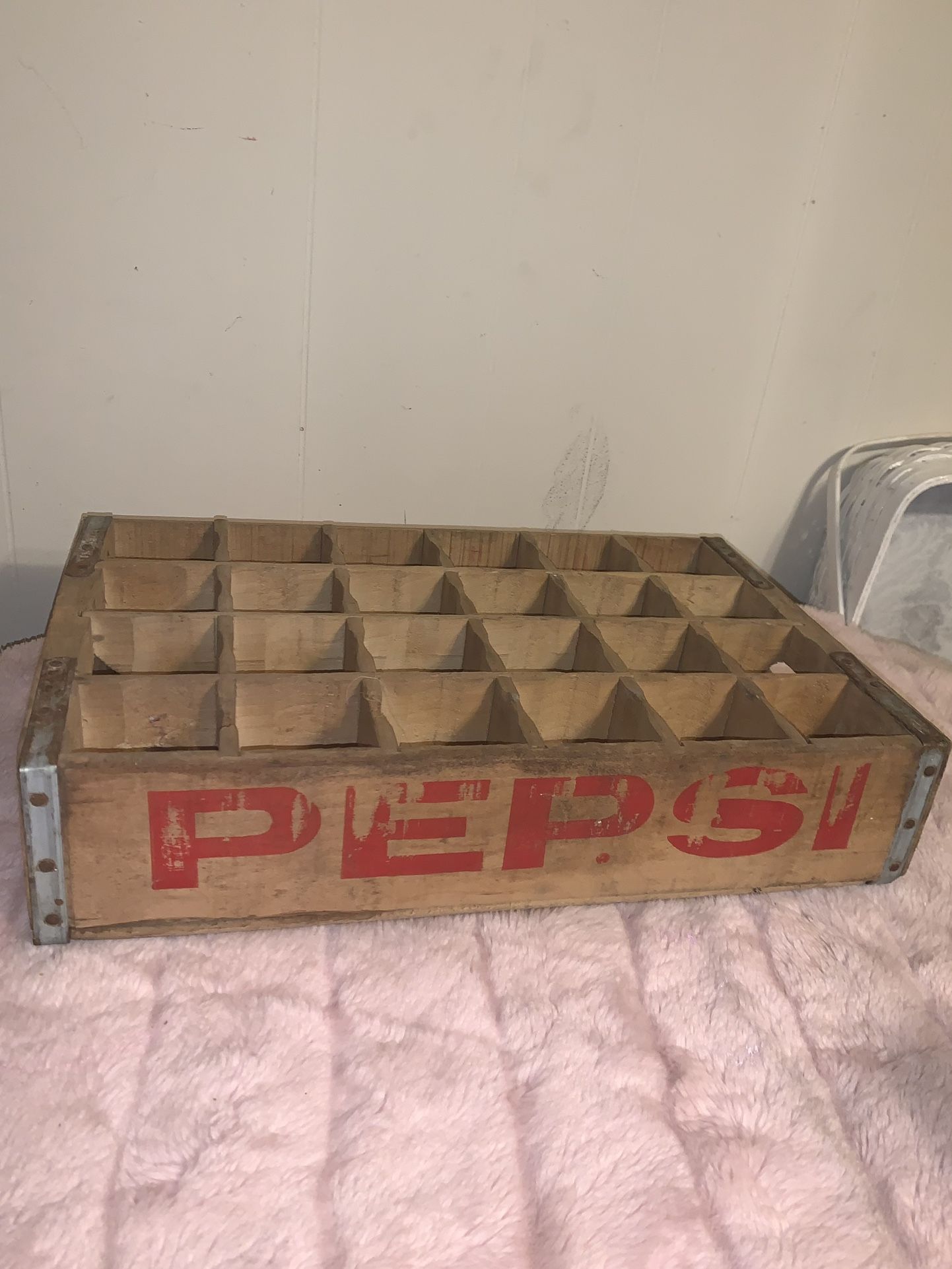 Vintage Wood Pepsi Holder 