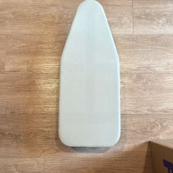 Tabletop Ironing Board – Great Condition 