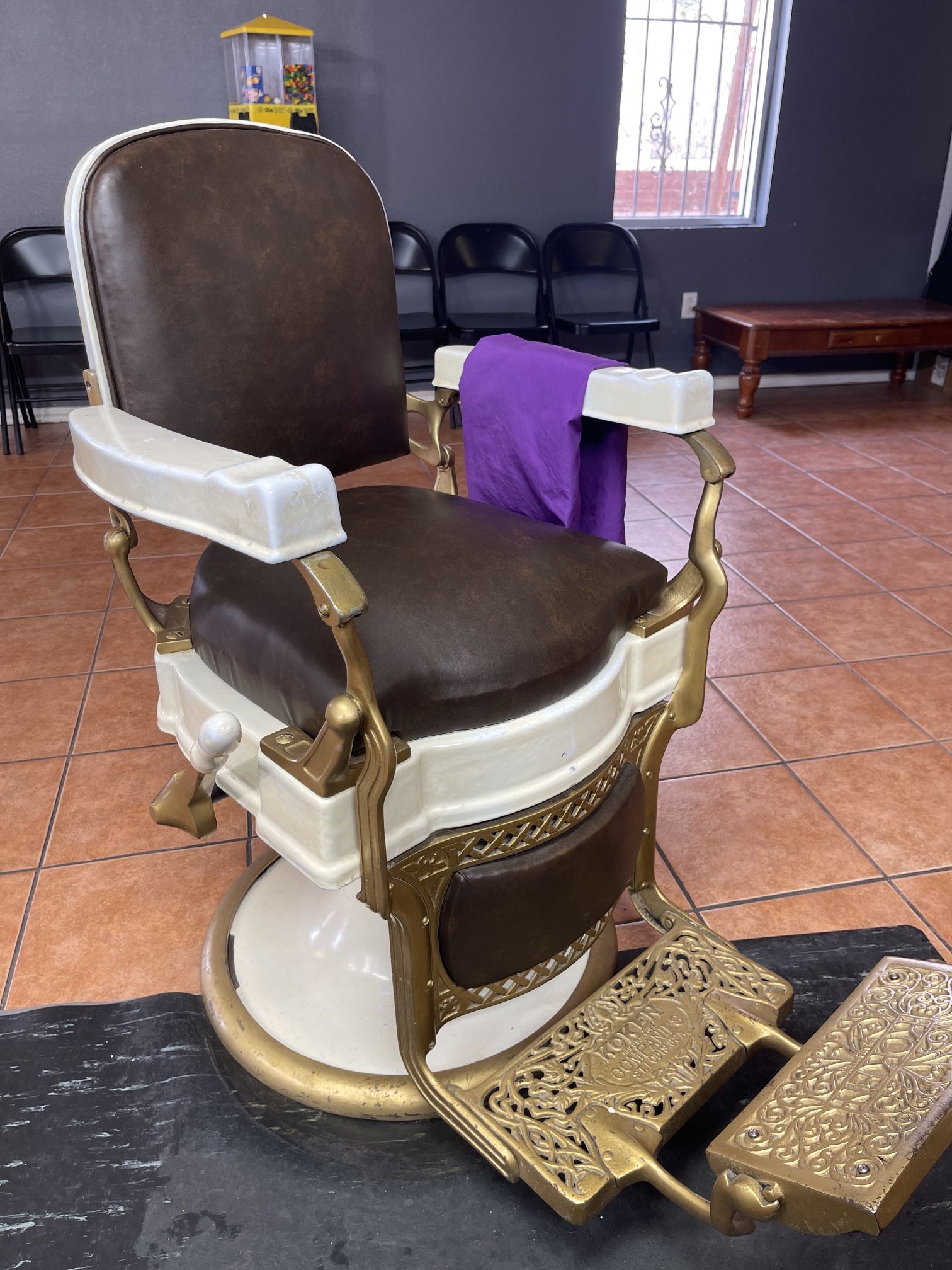 Antique 1920’s Koken Barber chair