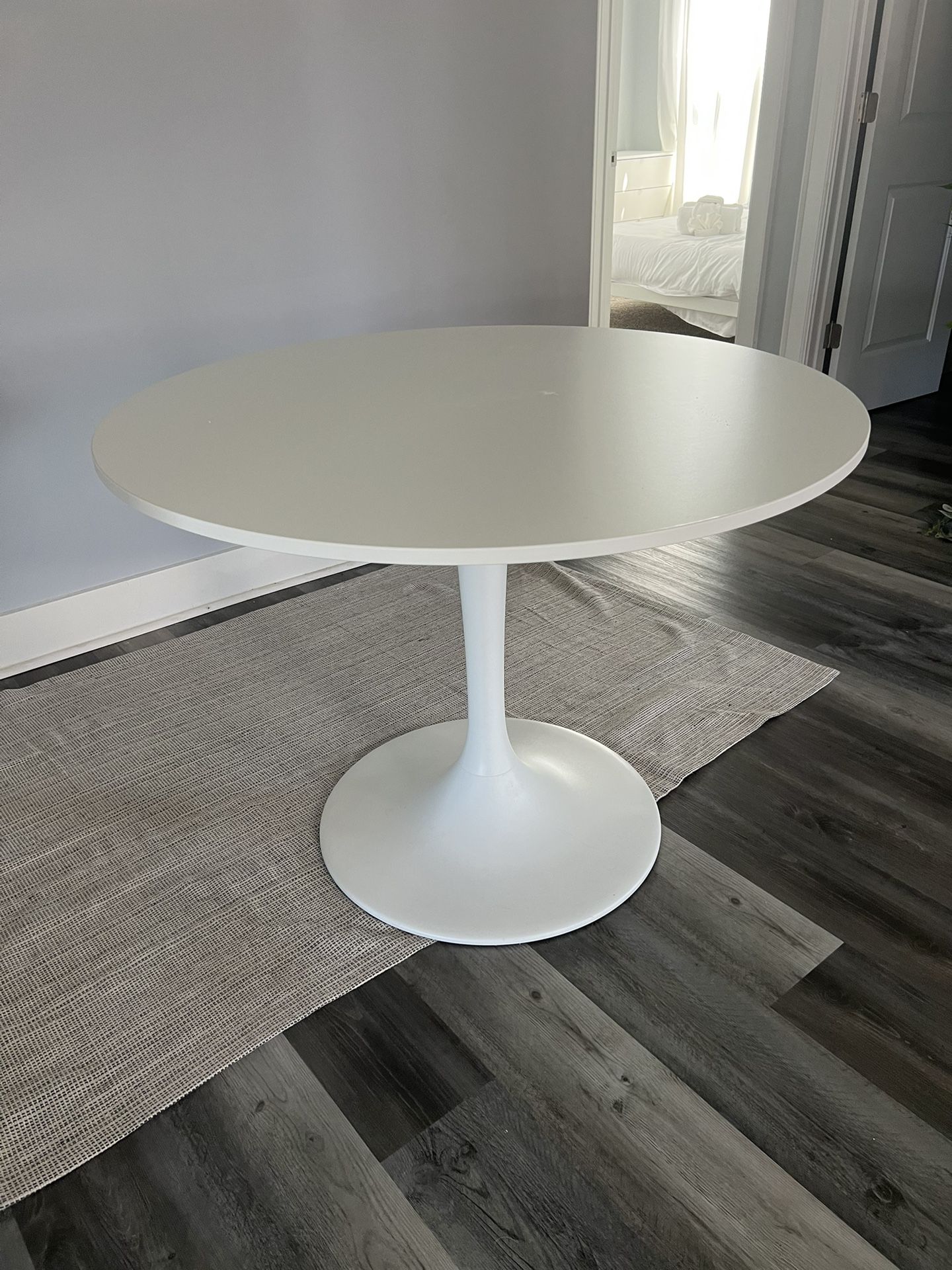 White Circle Table - Brand New!