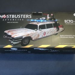 GHOSTBUSTERS ECTO 1 AMC NEW IN BOX!!!