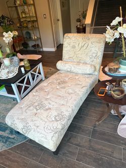 Chaise lounge