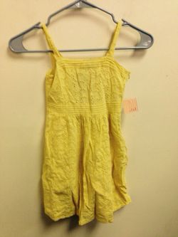 Girls Chaps size 6 yellow dress