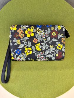 Tory Burch Emerson Printed Wristlet Pouch