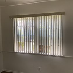 Vertical Blinds / Window Coverings