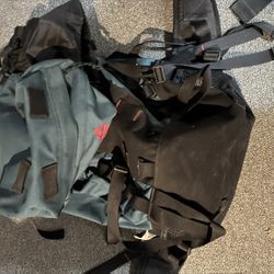 Eastern Mountain Sports EMS 3000ST  Hiking Backpack 