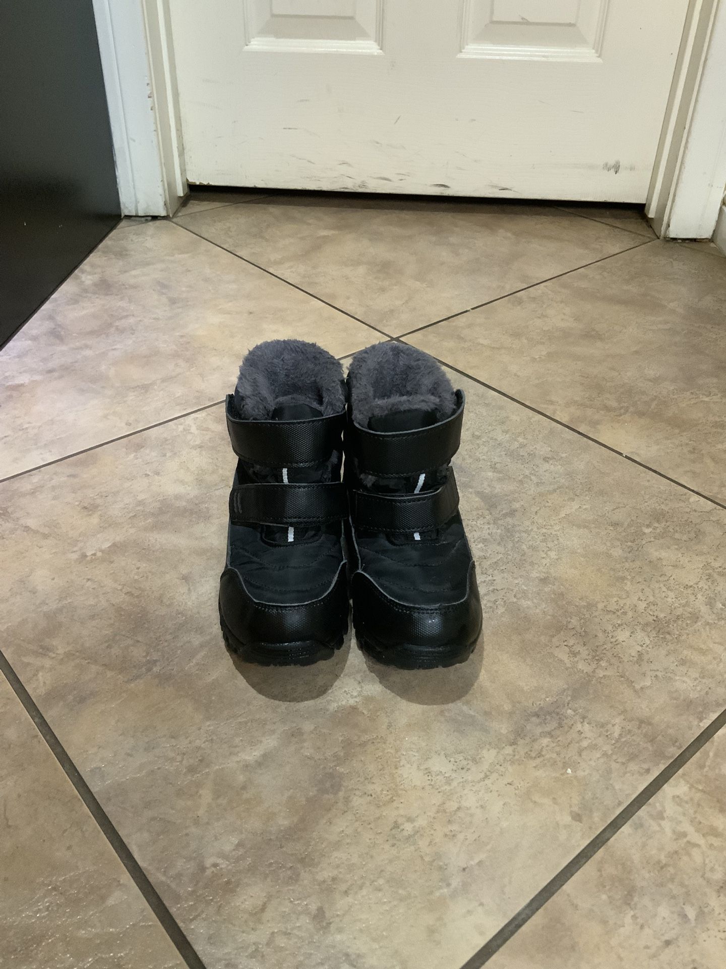 Snow Boots Kid Size 13