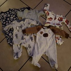 Newborn Clothes 