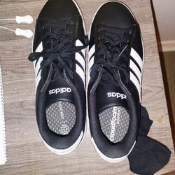 Like New Adidas Size 101/5