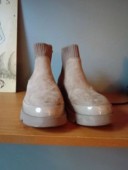 Steve Madden size 1 winter boot girls