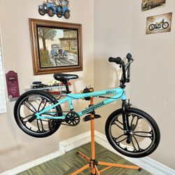 Mongoose Bmx Bike 20”