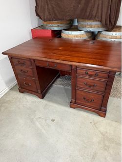 “Winners Only” Executive Desk