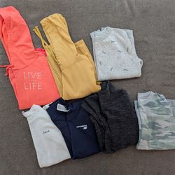 Women's Sweatshirt Bundle Size S/M - 7 pieces!