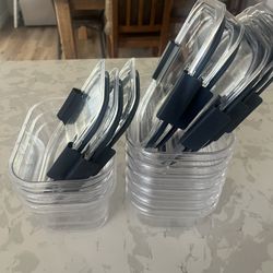(9) Used Rubbermaid Plastic Food Storage Containers (3.2 cup, 4.7 cup)