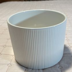 6” White Ceramic Fluted Planter 