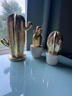 Gold Cactus Decor