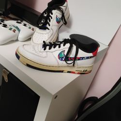 Nike Air Force 1 Low~Crayon White Multi~Youth Size 6 Boys