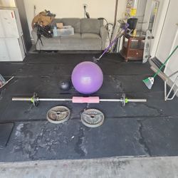 Women's Barbell - 35lb & 10lb Plates