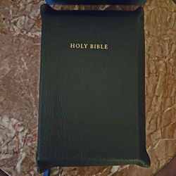 RARE R.L. Allan KJV 53C Longprimer
Black Highland Goatskin – Speckled Edges (SPC) – Cyclopedic Concordance – Limited Run (≈500) – OOP