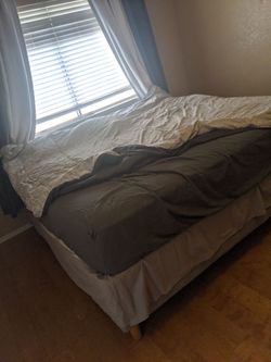 Free Kingsize mattress