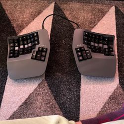 Split keyboard