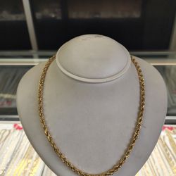 10k Gold solid necklace with pendant 37.3 grams 24 Long layaway available 10Dwon if you interested please make sure you ask for Maribel thank you