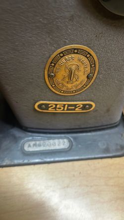 Singer - 251-2 sewing industrial machine