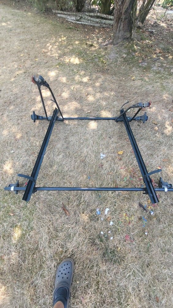 Yakima Bicycle Roof Mounted "Ankle Byters"