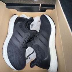 Adidas Ultraboost 4.0 Size 8 Deadstock $100